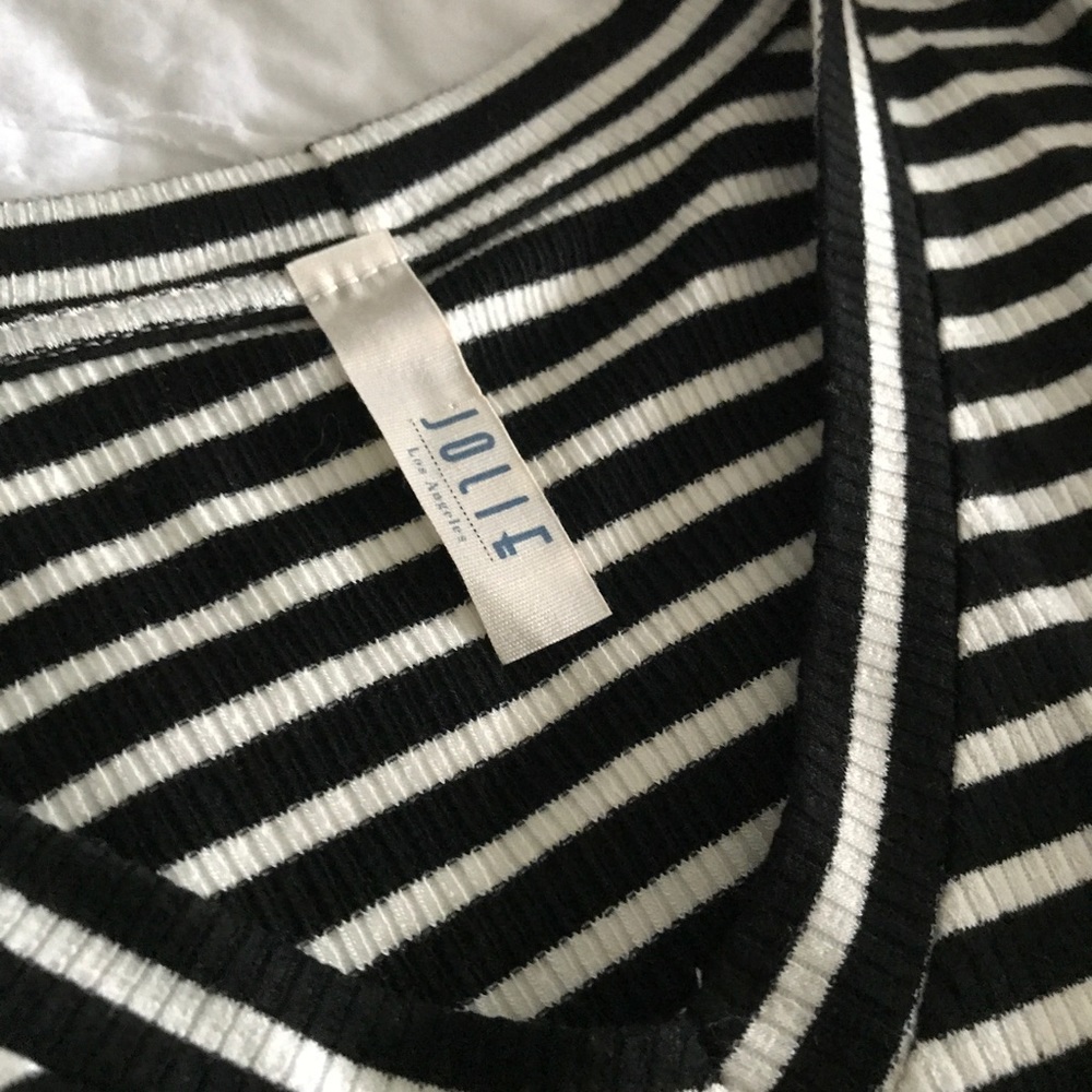 Black and white V-neck shirt